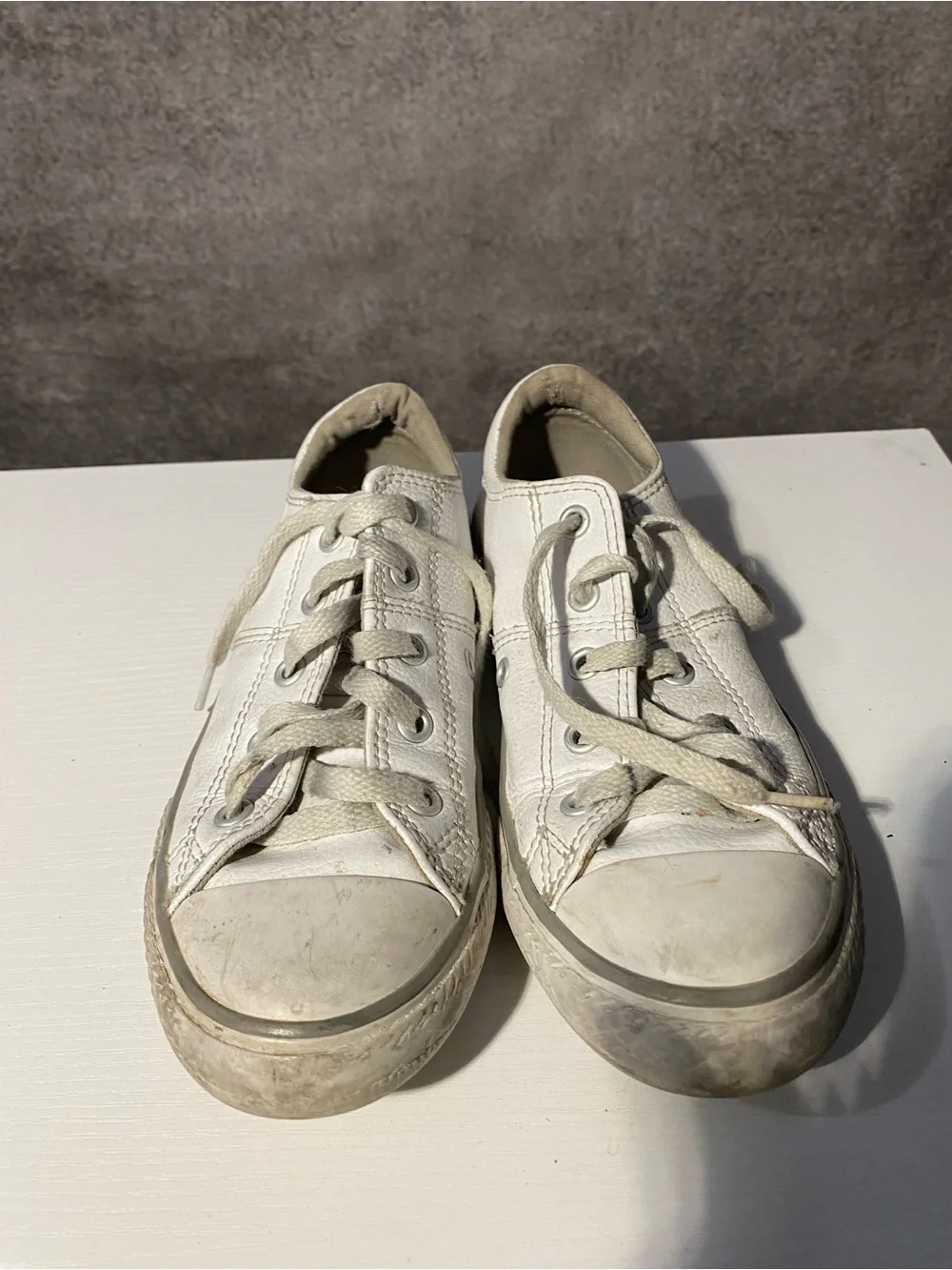 Converse All Star Leather Low Top Sneakers White Kids/Youth Size 1 US